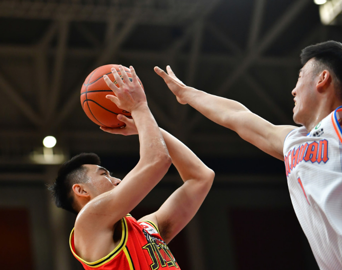 八一队整体实力强劲，冲击联赛前四名的简单介绍